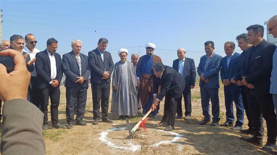  آئین کلنگ زنی استخر بخش خصوصی در رستمکلا برگزار شد 