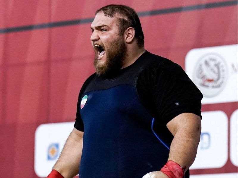 علیرضا یوسفی وزنه‌بردار قائم شهری ۶ ماه دور از میادین 