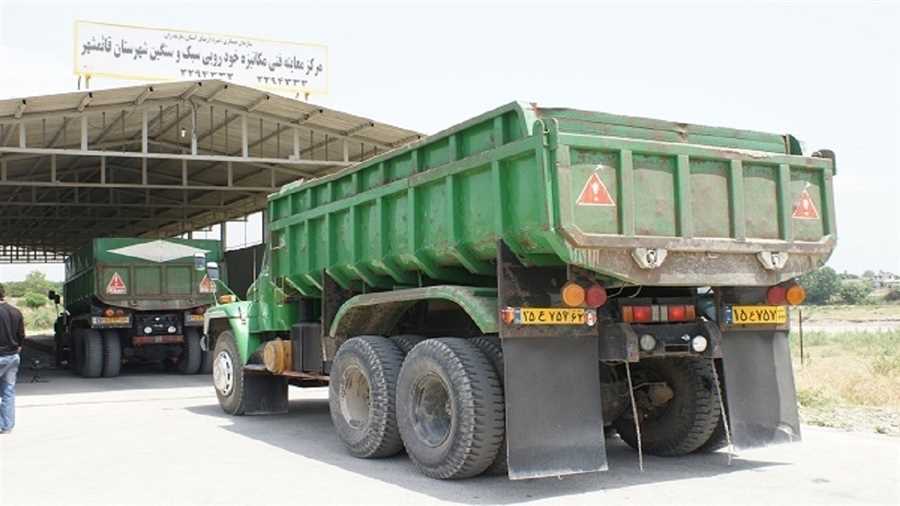 ۴۳هزار و ۴۵۶ خودرو سنگین موفق به اخذ معاینه فنی در مازندران 